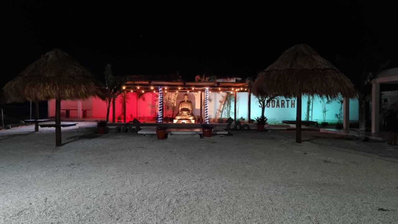 Casa Buddha Chelem Bagian luar foto